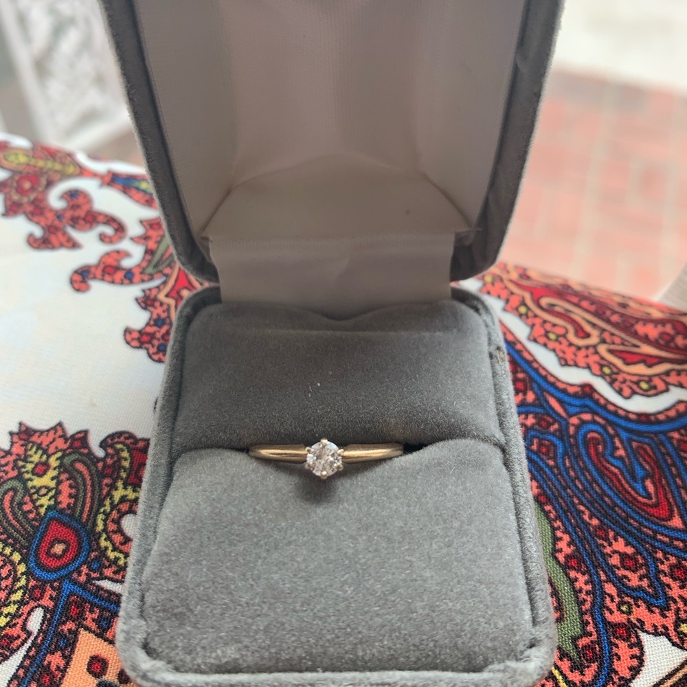 .2 carat ring